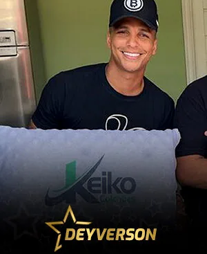 Deyverson com colchão Keiko