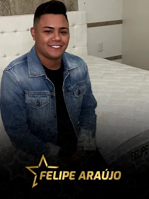 Felipe Araújo com colchão Keiko