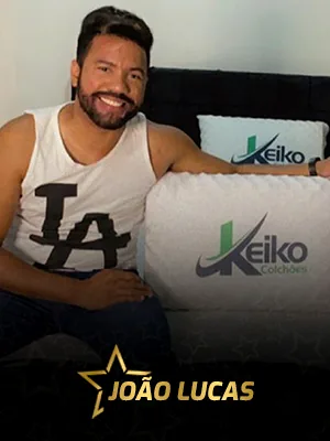 João Lucas com colchão Keiko