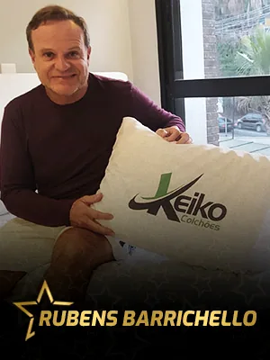Rubens Barrichello com colchão Keiko